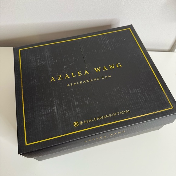 Azalea Wang - Tan Women's Winter Boots with Crystal Embellishments NWB US 7 - Picture 10 of 10